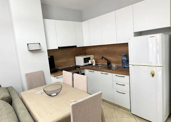 Kroi Apartment, By The Sea * Golem (Tirana)